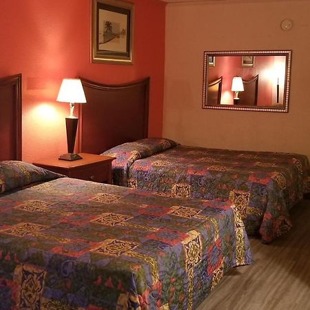 Best Inn Formerly Known As M Star Hotel Chickasaw Екстер'єр фото